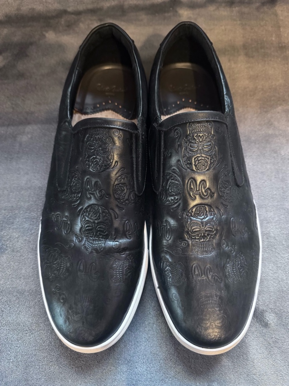 Robert Graham Rider Black Embossed Leather Slip-On Sneakers - Picture 11 of 11